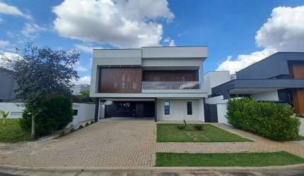 Casa para venda e aluguel em Alphaville Nova Esplanada de 450.00m² com 3 Quartos, 3 Suites e 4 Garagens