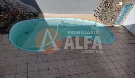 Casa para venda em Jardim Rosalina de 180.00m² com 4 Quartos e 3 Garagens