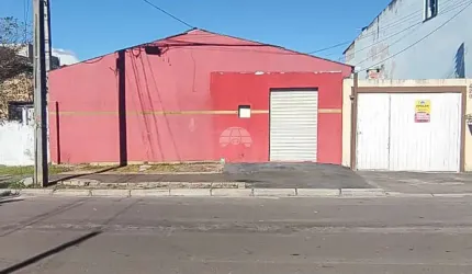 Casa para venda em Iná de 200.00m² com 5 Quartos e 2 Garagens