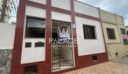 Casa para alugar em Centro de 97.00m² com 2 Quartos e 1 Suite