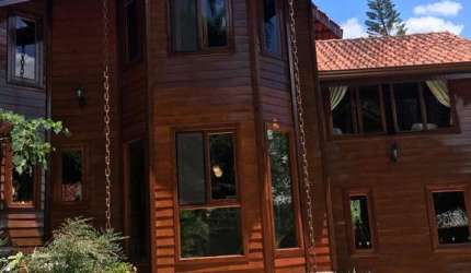 Casa de Condomínio para venda e aluguel em Cumbari de 400.00m² com 4 Quartos, 2 Suites e 2 Garagens