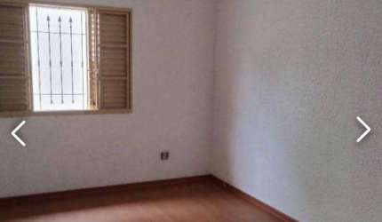 Casa para venda em Jardim Maia de 250.00m² com 3 Quartos, 1 Suite e 3 Garagens