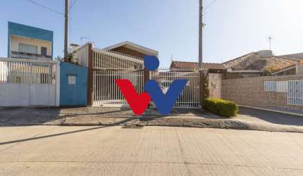 Casa para venda em Uberaba de 52.00m² com 3 Quartos e 3 Garagens