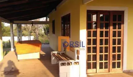 Chácara para venda em Parque Das Varinhas de 3400.00m² com 2 Quartos, 1 Suite e 3 Garagens