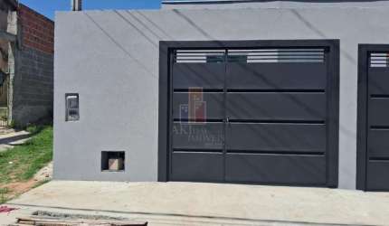 Casa para venda em Parque Jaraguá de 67.00m² com 2 Quartos e 2 Garagens