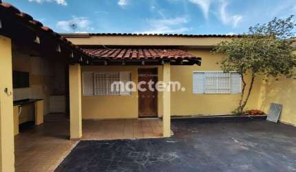 Casa para venda em Jardim José Sampaio Júnior de 185.00m² com 3 Quartos, 2 Suites e 6 Garagens