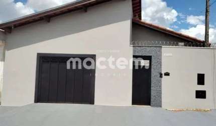 Casa para venda em Jardim Tropical Ii de 108.00m² com 2 Quartos e 2 Garagens