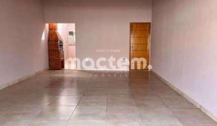 Casa para venda em Residencial Irineu Zanetti de 100.00m² com 2 Quartos, 1 Suite e 2 Garagens
