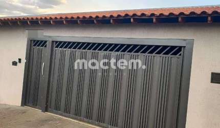 Casa para venda em Jardim Arlindo Laguna de 200.00m² com 3 Quartos e 6 Garagens
