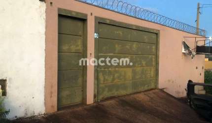 Casa para venda em Jardinópolis de 300.00m² com 4 Quartos, 2 Suites e 5 Garagens
