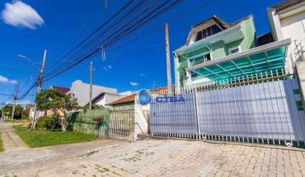 Sobrado para venda em Boqueirão de 150.00m² com 4 Quartos, 1 Suite e 3 Garagens