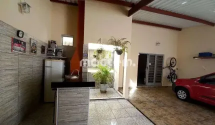 Casa para venda em Parque Dos Pinus de 135.00m² com 3 Quartos, 1 Suite e 2 Garagens