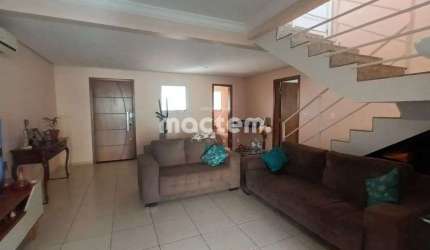 Sobrado para venda em Jardim Botânico de 190.00m² com 3 Quartos, 3 Suites e 3 Garagens