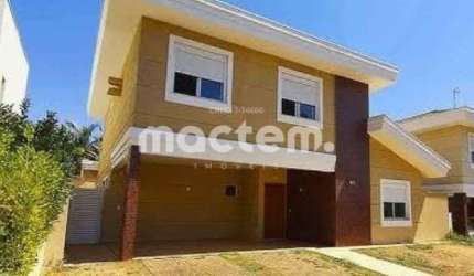 Sobrado para venda em Vila Do Golf de 214.00m² com 4 Quartos e 4 Suites