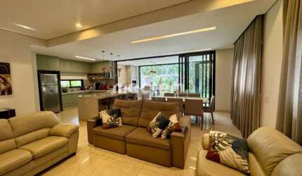Casa de Condomínio para venda em Condomínio Bella Città de 285.00m² com 3 Quartos, 3 Suites e 4 Garagens