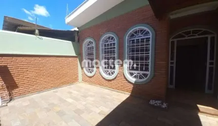 Casa para venda em Parque Dos Bandeirantes de 224.00m² com 4 Quartos, 1 Suite e 3 Garagens
