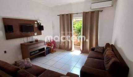 Casa para venda em Jardinópolis de 180.00m² com 3 Quartos, 1 Suite e 2 Garagens