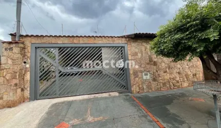 Casa para venda em Jardim Maria Das Graças de 200.00m² com 3 Quartos, 1 Suite e 4 Garagens