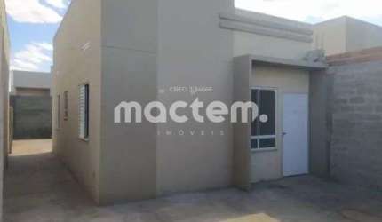 Casa para venda em Recreio Anhangüera de 44.00m² com 2 Quartos e 2 Garagens