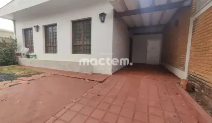 Casa para venda em Jardim São Luiz de 196.00m² com 3 Quartos, 1 Suite e 2 Garagens