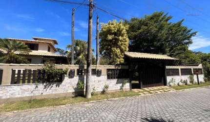 Casa de Condomínio para venda em Caravelas de 250.00m² com 5 Quartos, 2 Suites e 4 Garagens