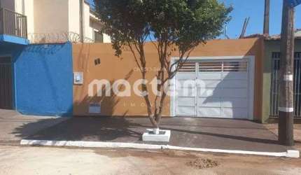 Casa para venda em Jardinópolis de 125.00m² com 2 Quartos e 2 Garagens