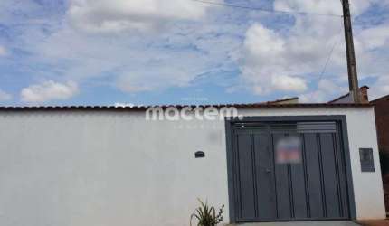 Casa para venda em Jardinópolis de 250.00m² com 1 Quarto e 1 Garagem