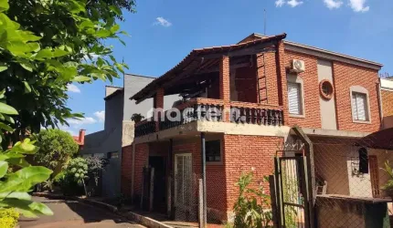 Sobrado para venda em Independência de 217.00m² com 4 Quartos, 2 Suites e 2 Garagens