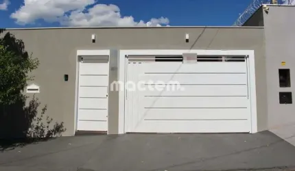 Casa para venda em Bonfim Paulista de 200.00m² com 3 Quartos, 1 Suite e 4 Garagens