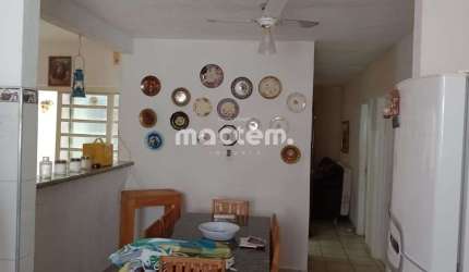Casa para venda em Antônio Marincek de 133.00m² com 2 Quartos, 1 Suite e 2 Garagens