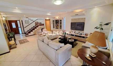 Sobrado para venda em Ribeirânia de 267.00m² com 4 Quartos, 4 Suites e 5 Garagens