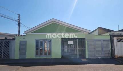 Casa para venda em Campos Elíseos de 170.00m² com 3 Quartos e 5 Garagens