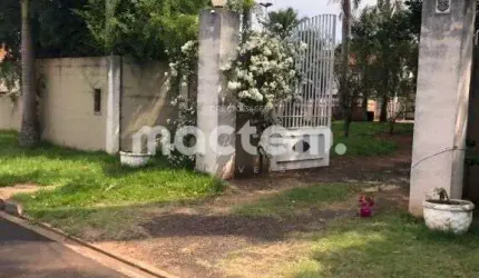 Fazenda / Sítio para venda em Jardim Aeroporto de 570.00m² com 3 Quartos e 1 Suite