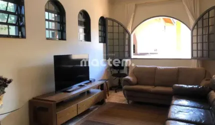 Sobrado para venda em Jardim Mosteiro de 499.00m² com 4 Quartos, 2 Suites e 3 Garagens