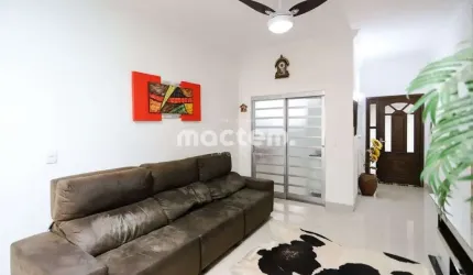 Casa para venda em Parque Dos Lagos de 160.00m² com 3 Quartos, 1 Suite e 2 Garagens