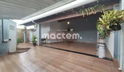 Casa para venda em Termópolis de 200.00m² com 2 Quartos, 1 Suite e 4 Garagens