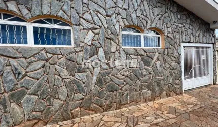 Casa para venda em Vila Virgínia de 192.00m² com 3 Quartos, 1 Suite e 2 Garagens