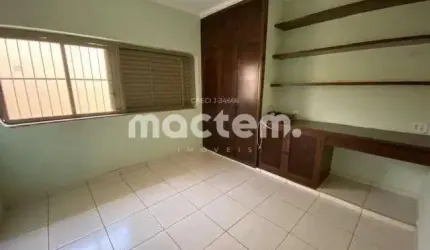 Casa para venda em Ribeirânia de 391.00m² com 4 Quartos, 1 Suite e 5 Garagens