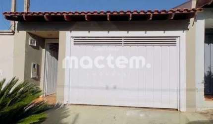Casa para venda em Residencial E Comercial Palmares de 144.00m² com 3 Quartos, 1 Suite e 2 Garagens
