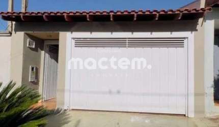 Casa para venda em Residencial E Comercial Palmares de 144.00m² com 3 Quartos e 2 Garagens