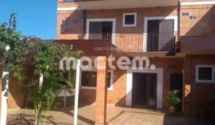 Sobrado para venda em Bonfim Paulista de 133.00m² com 2 Quartos e 3 Garagens