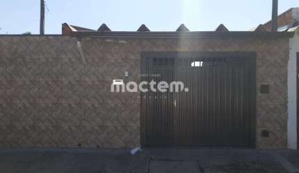 Casa para venda em Jardim Jandaia de 304.00m² com 3 Quartos e 3 Garagens