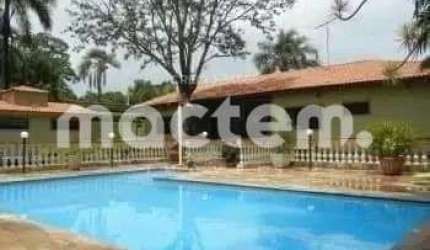 Fazenda / Sítio para venda em Parque Residencial Cidade Universitária de 2400.00m² com 4 Quartos, 1 Suite e 5 Garagens