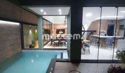 Casa de Condomínio para venda em Quintas De São José de 220.00m² com 3 Quartos, 3 Suites e 4 Garagens
