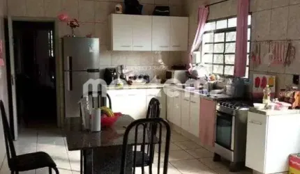 Casa para venda em Parque Ribeirão Preto de 190.00m² com 3 Quartos e 1 Garagem
