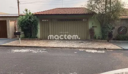 Casa para venda em Jardim Anhangüera de 194.00m² com 3 Quartos, 1 Suite e 4 Garagens