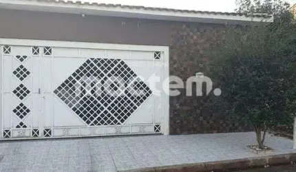 Casa para venda em Sumarezinho de 210.00m² com 2 Quartos, 1 Suite e 2 Garagens