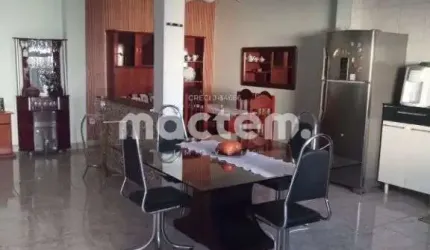 Casa para venda em Vila Amélia de 250.00m² com 4 Quartos, 3 Suites e 4 Garagens
