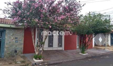 Casa para venda em Planalto Verde de 260.00m² com 3 Quartos, 1 Suite e 3 Garagens