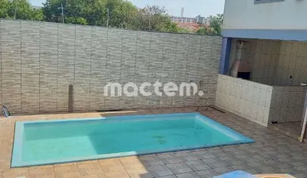 Sobrado para venda em Planalto Verde de 325.00m² com 4 Quartos, 3 Suites e 2 Garagens